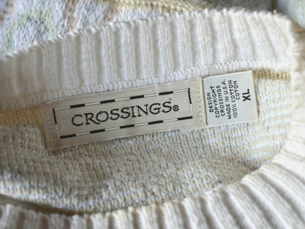 Rinceaux1's tweet image. 【 used 】90’s USA CROSSINGS 3d pattern knit sweater (XL) WHITE

#rinceaux
#knitsweater
#3dpattern
#usaknit
#usasweater
#ランソー
#3dニット
#古着ニット
#アメリカ製ニット
#幾何学柄ニット
#デザインニット
#柄ニット
#90年代ストリート
#古着通販
#アパレルネットショップ