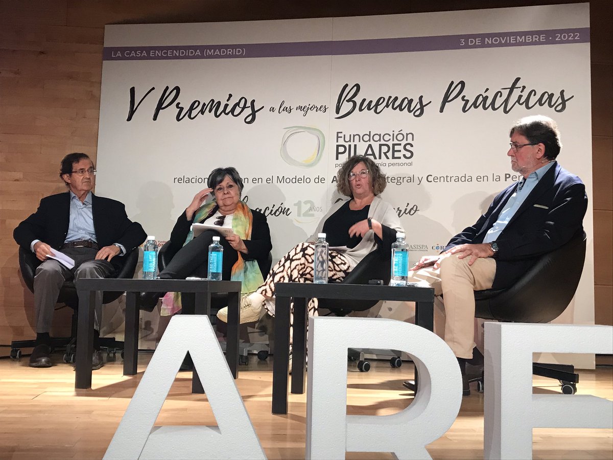 Teresa Martínez <a href="/acpgerontologia/">Teresa Martínez</a> sobre la pertinencia de certificado #AICP
- Atención Centrada en la Persona #ACP ya presente en normativa y sistemas de evaluación de calidad
- Apuesta por la transparencia
- #COVID19 visibilizó la necesidad de transformar del modelo de atención