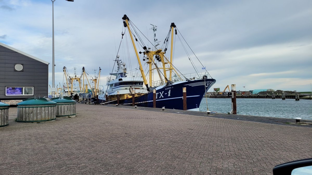 Dat was het dan...

Iedereen die onze bedrijfsvoering mogelijk hebben gemaakt bedankt voor de fijne samenwerking.

We hadden het liever anders gezien maar dit is de realiteit. 

Allen bedankt.

Adrie, Cor en Thijs Vonk