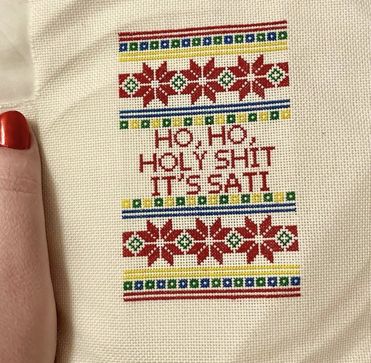 TheNordicAlien's tweet photo. I had planned to turn this into a stocking, and I’m trying to find the energy now, but I hate putting stuff together, I only like the embroidery part. #embroidery #crossstitch #pointdecroix #puntodecruz #needlework #sewing #stitching #craft #crafting #SatiMadeAThing #IMadeAThing https://t.co/yJNp6dMNCw