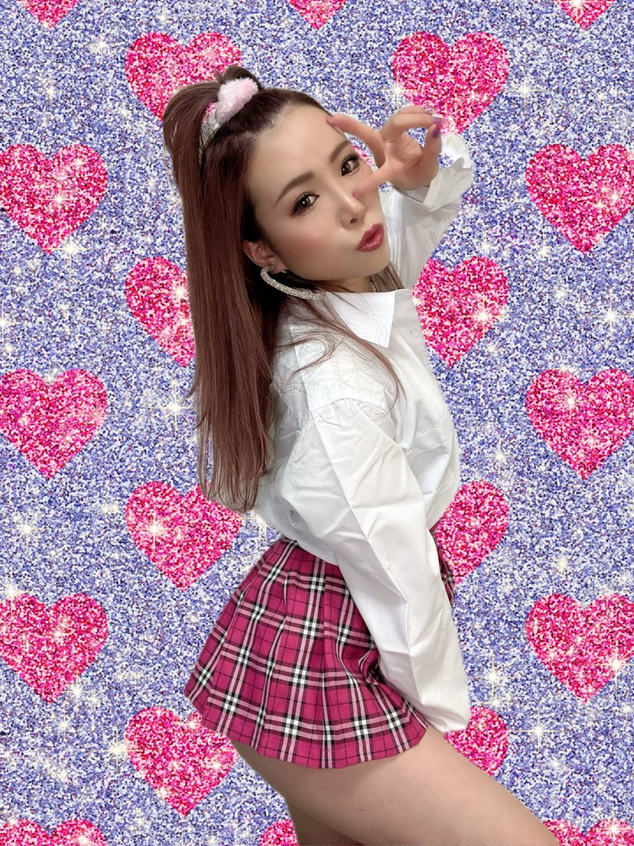 707Chinrena's tweet photo. Happy Halloween💜🧡🖤
今年は制服GALしました👱🏼‍♀️🎀💖 https://t.co/HcDl30M9zE