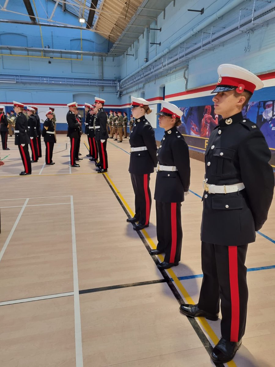 RMSchoolofMusic's tweet photo. This mornings parade gave PDM, Lt Col Jase Burcham RM the chance to inspect training company. Additionally, Bd Cpl Maxine Cruise who is on course was awarded her LSGC medal and Warrant Officer Training, WO2 Bdmr Sarah Hope received her Warrant. @RMBandService #MoreThanMusic https://t.co/6UnUvBHKLF