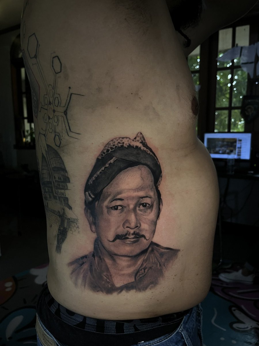 StudioWebe's tweet photo. Done … potrait tattoo @StudioWebe  #tattoo #tattoojakarta #kemang #tattoostudio #webetattoo https://t.co/VA7kyjuXIe