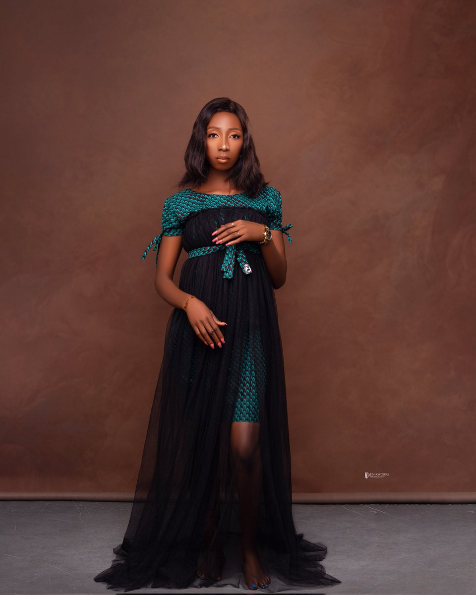 TeyeisCouture's tweet photo. Happy blessed birthday to one of our amazing staff thank you for being part of our success story... We love you dearly ❤️❤️  
Grow Gold!!!
Cheers. 

#teyeicouture
#teyeiscouture https://t.co/hJ2OBSH9k6