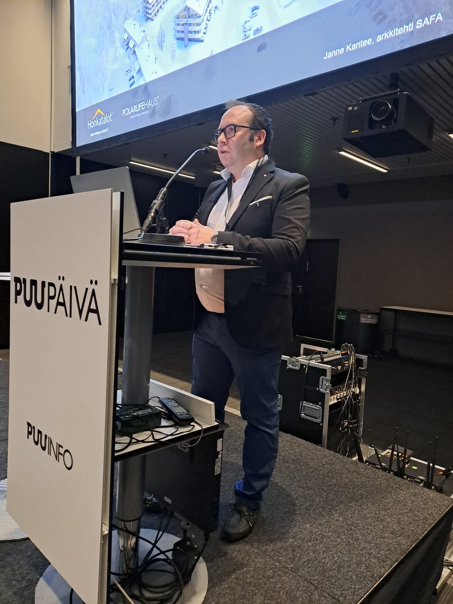 Pyhälle nousee parhaillaan 4-kerroksinen #hirsihotelli, kertoo arkkitehti Janne Kantee Honkataloilta.
#hotellirakentaminen