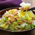 ご飯が進む&おつまみにも最高な一品に仕上がる？!電子レンジで作れる、ツナ缶×白菜レシピ!