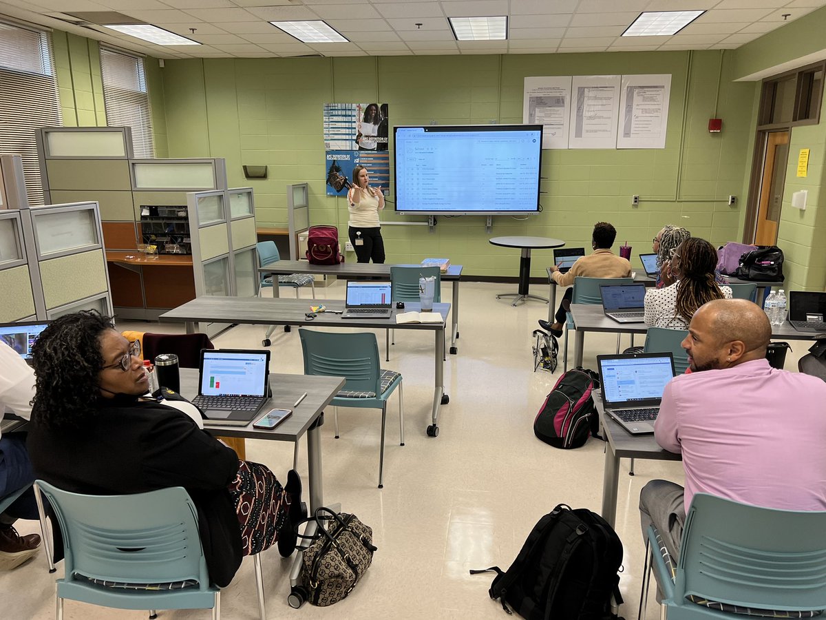 forrest_taylor1's tweet photo. Huge shout out to our Data Strategist who understood the assignment and delivered! @APS_Research @apsDouglassHigh @Retha_Woolfolk https://t.co/Rl1illGOJx