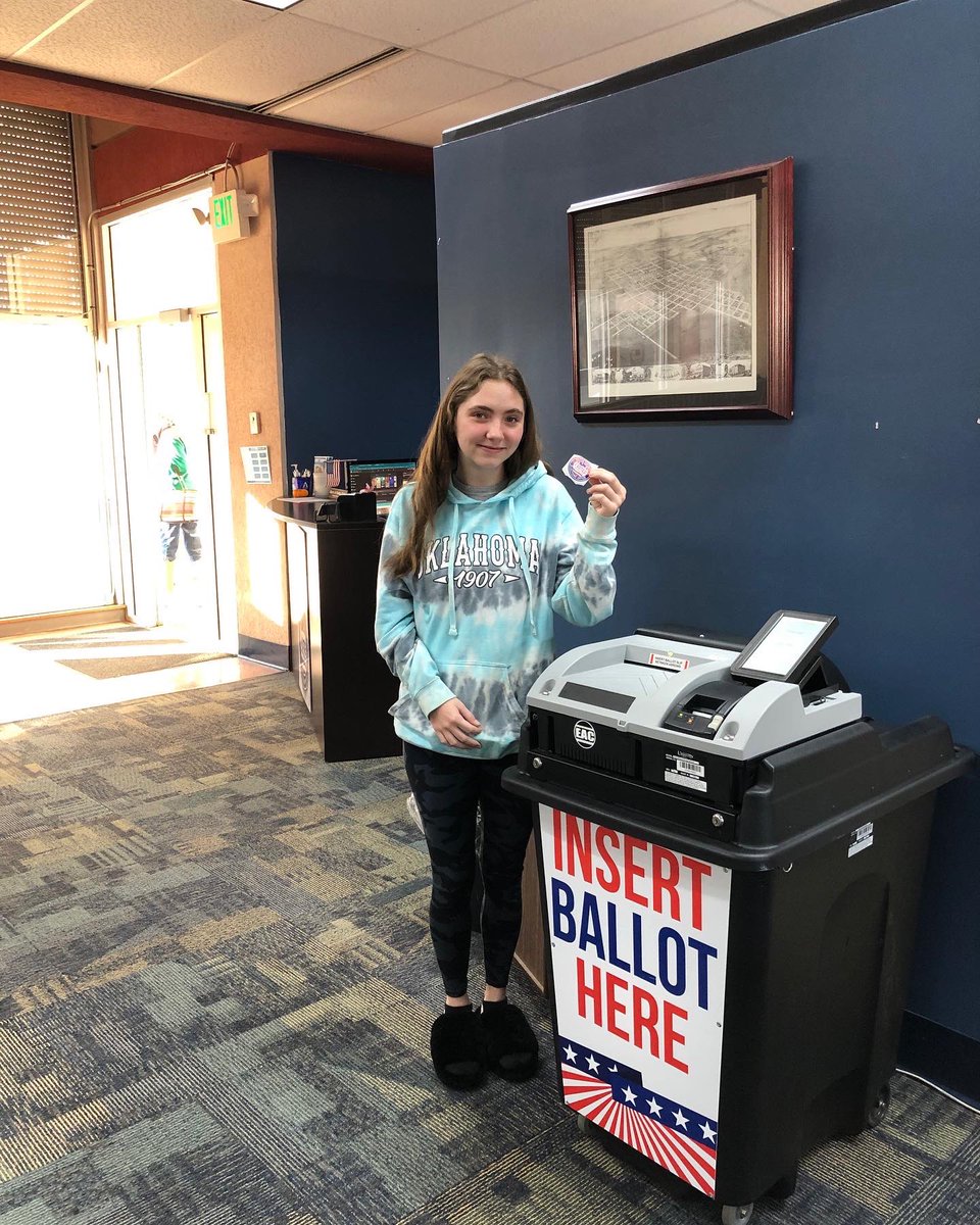 nicklastradaMO's tweet photo. Yesterday was another record-high turnout Pettis County processed over 110+ registered voters. #MakeFreedomCount🇺🇸🗳✔️ https://t.co/eT5i0idPTa