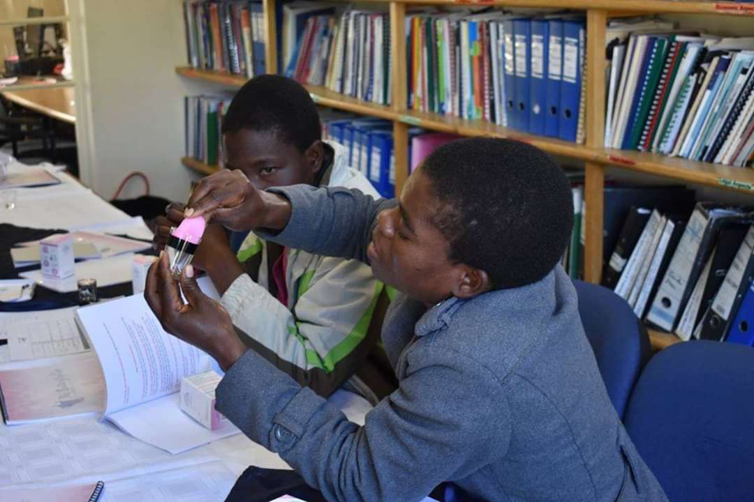 Did you know that our menstrual cup can hold up to three times as much fluid as a regular tampon! That's why it can be worn up to 10 hours, collecting your menstrual flow without interfering with your pH and allowing you to work or study without any hassle.
#MakeTheSwitch