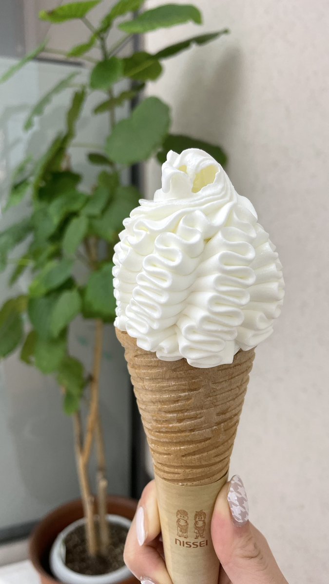 shima_dayo0's tweet photo. ミルキーすぎるしおいしすぎる🍦 https://t.co/XwRk9cQKUf