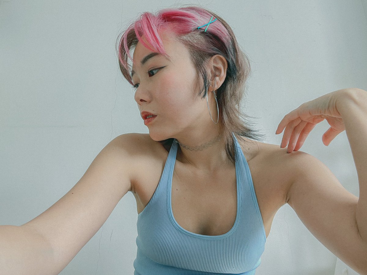thetinybloo's tweet photo. Transition 💙✨ #hairupdate https://t.co/K1FaNvIwM8