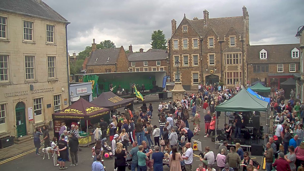 Remember the Uppingham Feast? (pictured) The Xmas in Uppingham Late Night Shopping Event Team (Thursday December 1st) are now looking for volunteers to help with marshalling etc. on the night.   Please e-mail all@christmasinuppingham.com if you are able to support. Thank you.