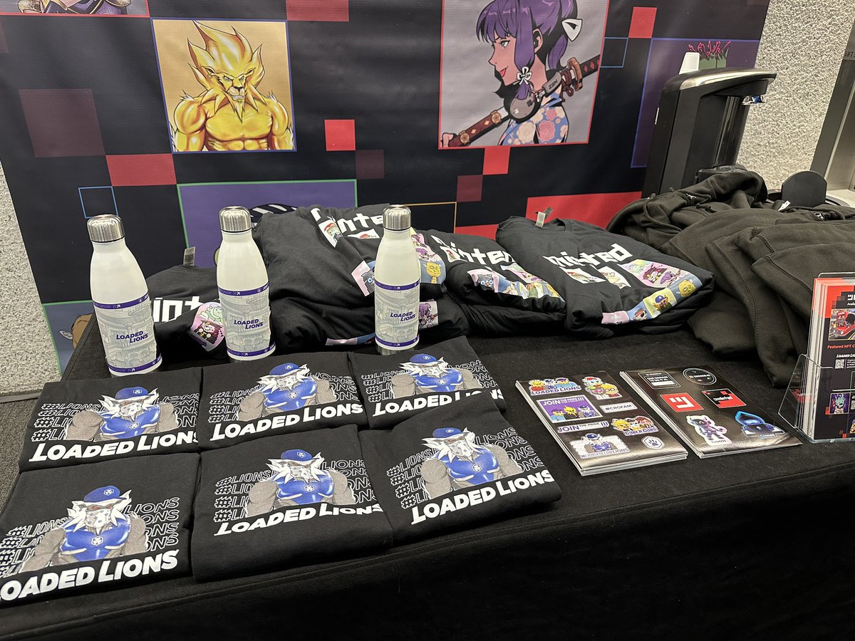 Some free swag at <a href="/NFT_NYC/">NFT.NYC</a> 🔥🦁#LoadedLions #CyberCubs