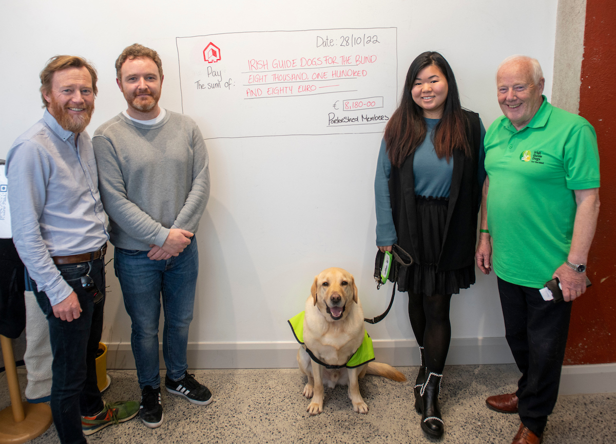 🐕‍🦺Last Friday, the PorterShed community presented a cheque (of over €8k!) to the <a href="/irishguidedogs/">Irish Guide Dogs for the Blind</a> on behalf of the PorterShed community.

See the <a href="/galwayad/">Galway Advertiser</a> for the full story: bit.ly/3DZ6SrS

Photo L-R: Andrew, Barry, Zander the ambassador dog, Aoife, and Frank.