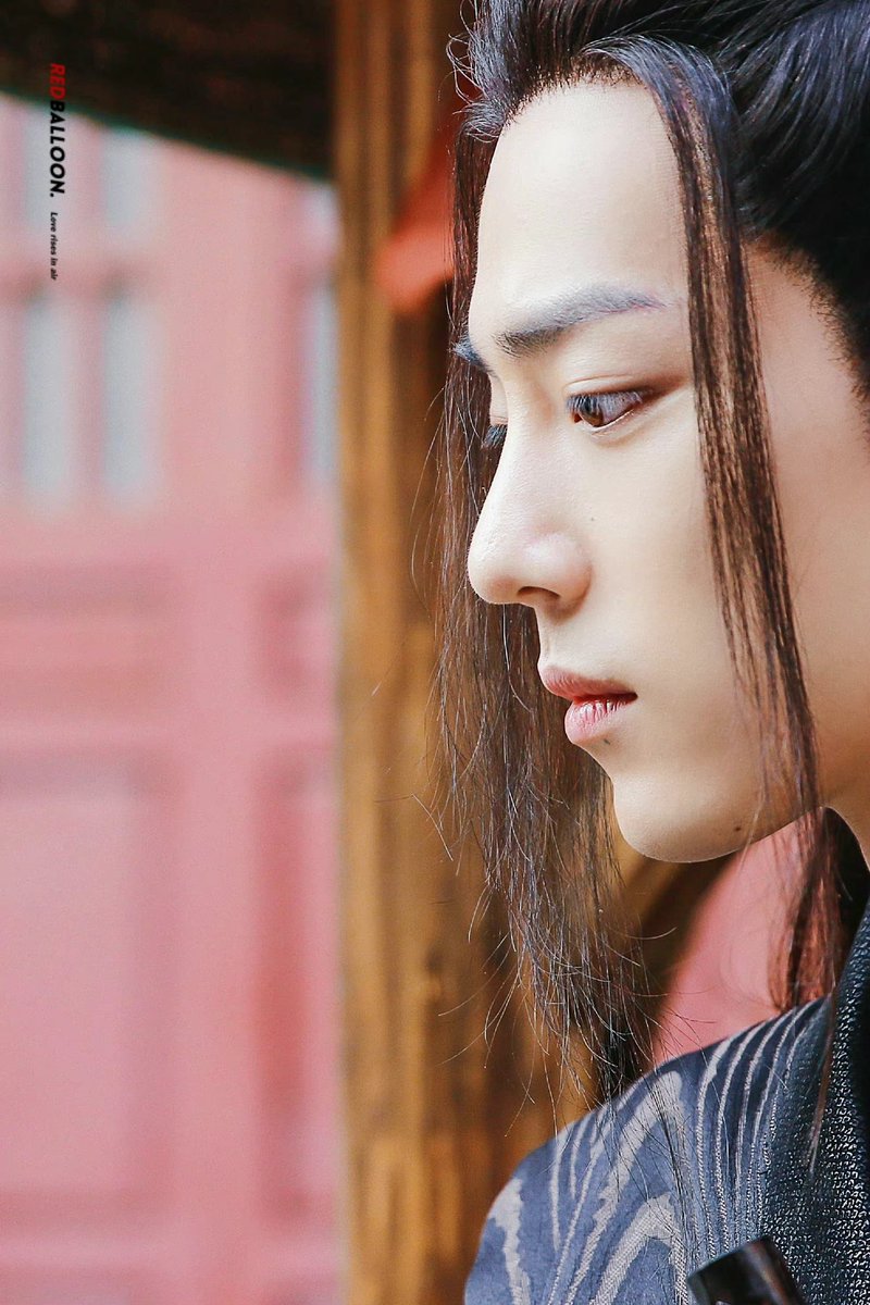 gremlinyibito's tweet photo. xiao zhan is just so breathtakingly beautiful😍 https://t.co/xHnVUcS79E