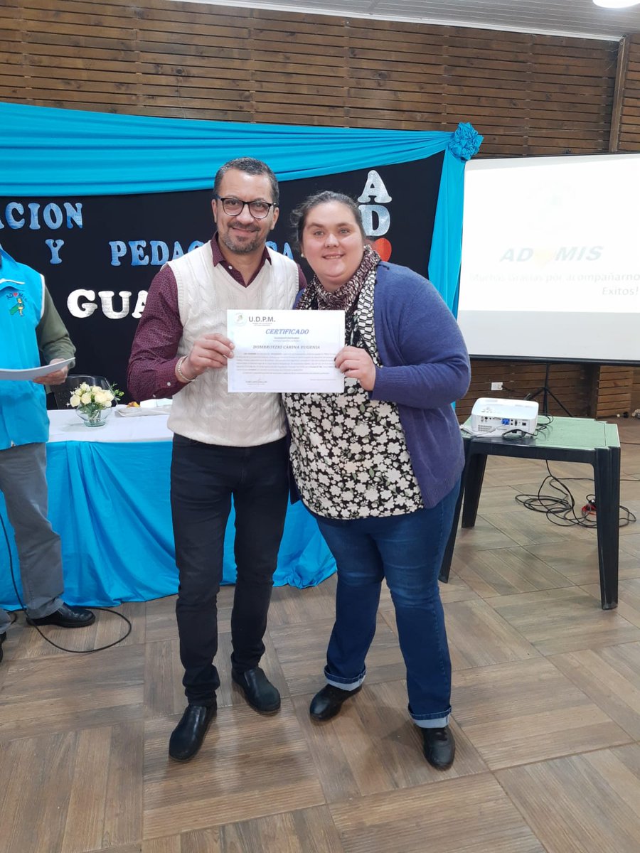 udpm_misiones's tweet photo. *Capacitación en Sindicalismo Política y Pedagogía* gratuita y en servicio, destinada a delegados escolares, departamentales y referentes del Departamento. 
En San Vicente https://t.co/ZMoaMmbSVw