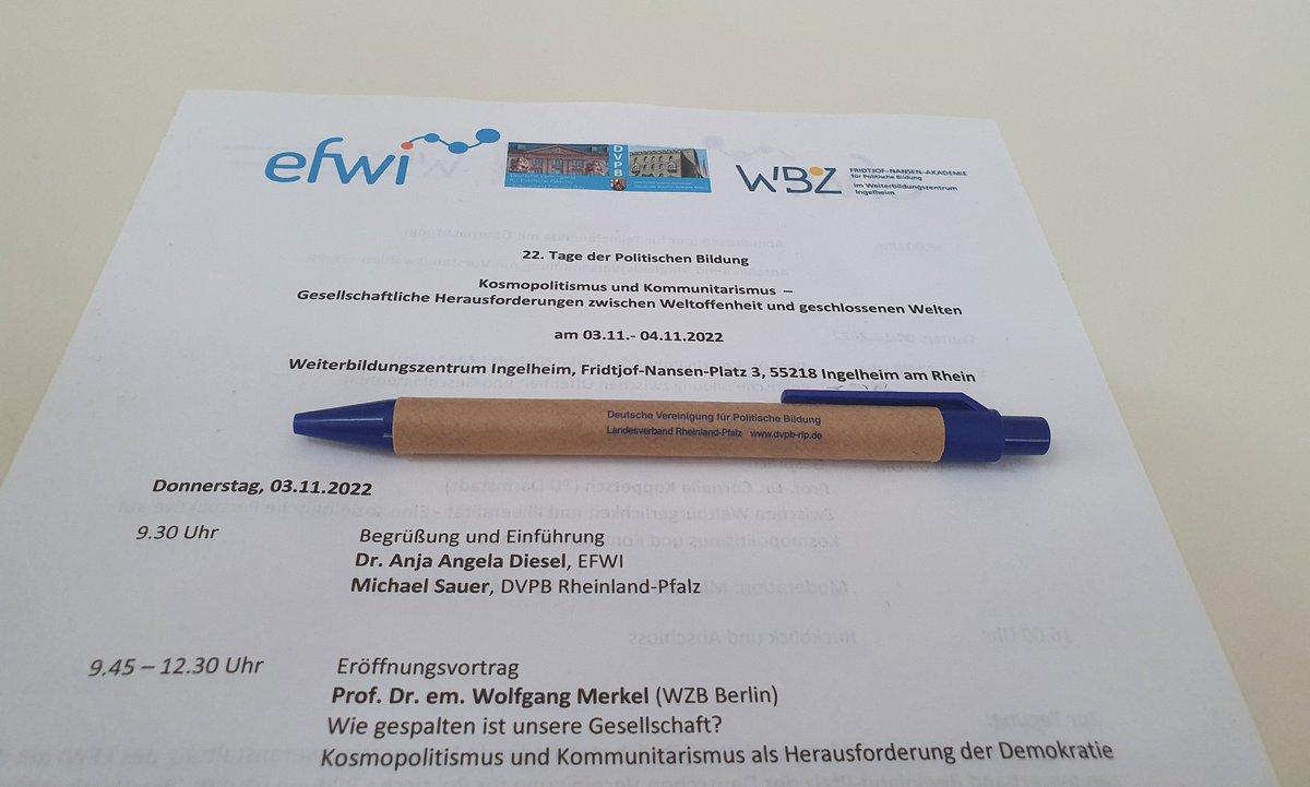 22.Tage der Politischen Bildung der #DVPB-RLP: Spannender Eröffnungsvortrag von <a href="/merkel_wolfgang/">wolfgang merkel</a> zum Kosmopolitismus &amp; Kommunitarismus als Herausforderung der Demokratie @FNAingelheim #WBZingelheim #DVPBRLP #efwi