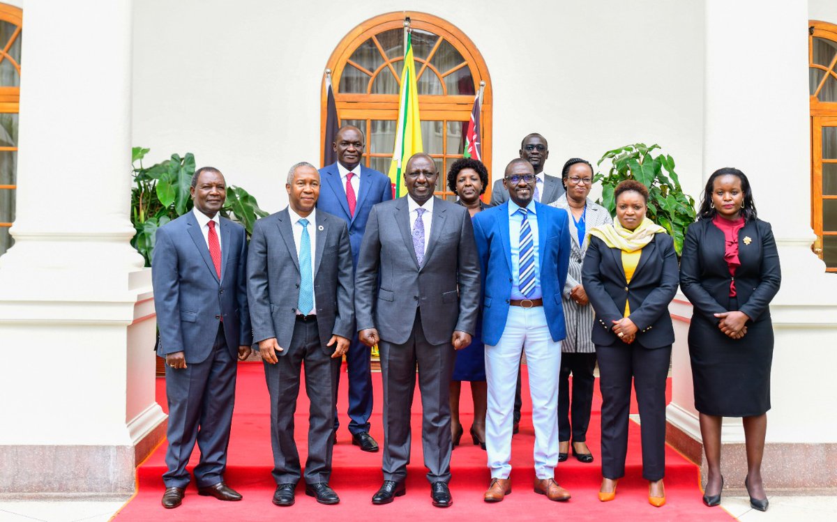 State House Kenya (@statehousekenya) on Twitter photo PRESIDENT RUTO: WE WILL LEVERAGE ON TECHNOLOGY TO ROLL OUT UHC
President <a href="/WilliamsRuto/">William Samoei Ruto, PhD</a> has said Kenya will employ technology to roll out the Universal Health Care (UHC) programme. PRESIDENT RUTO: WE WILL LEVERAGE ON TECHNOLOGY TO ROLL OUT UHC
President <a href="/WilliamsRuto/">William Samoei Ruto, PhD</a> has said Kenya will employ technology to roll out the Universal Health Care (UHC) programme.
