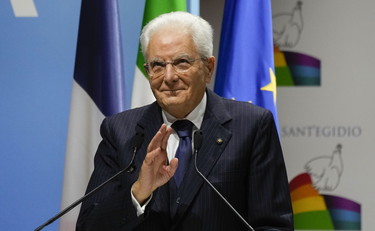 tempoweb's tweet photo. Mattarella avverte la Russia: "Sostegno senza riserve all'Ucraina". Ed elogia le Forze armate #Mattarella #Ucraina #ForzaArmate #Russia #guerra #3novembre https://t.co/dJa1WHEsx8 https://t.co/GKCbtGoL4g