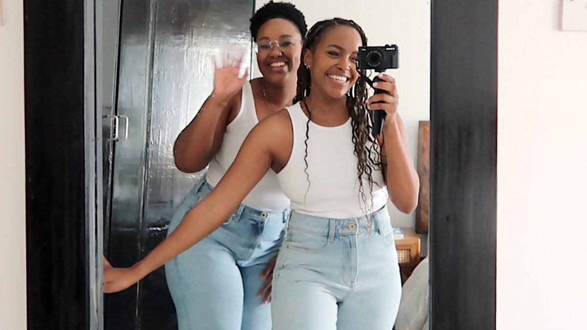 I Had To Match Her! Baking, Opening Packages and Early Christmas Prep
youtu.be/3RJ6MUi1QRQ