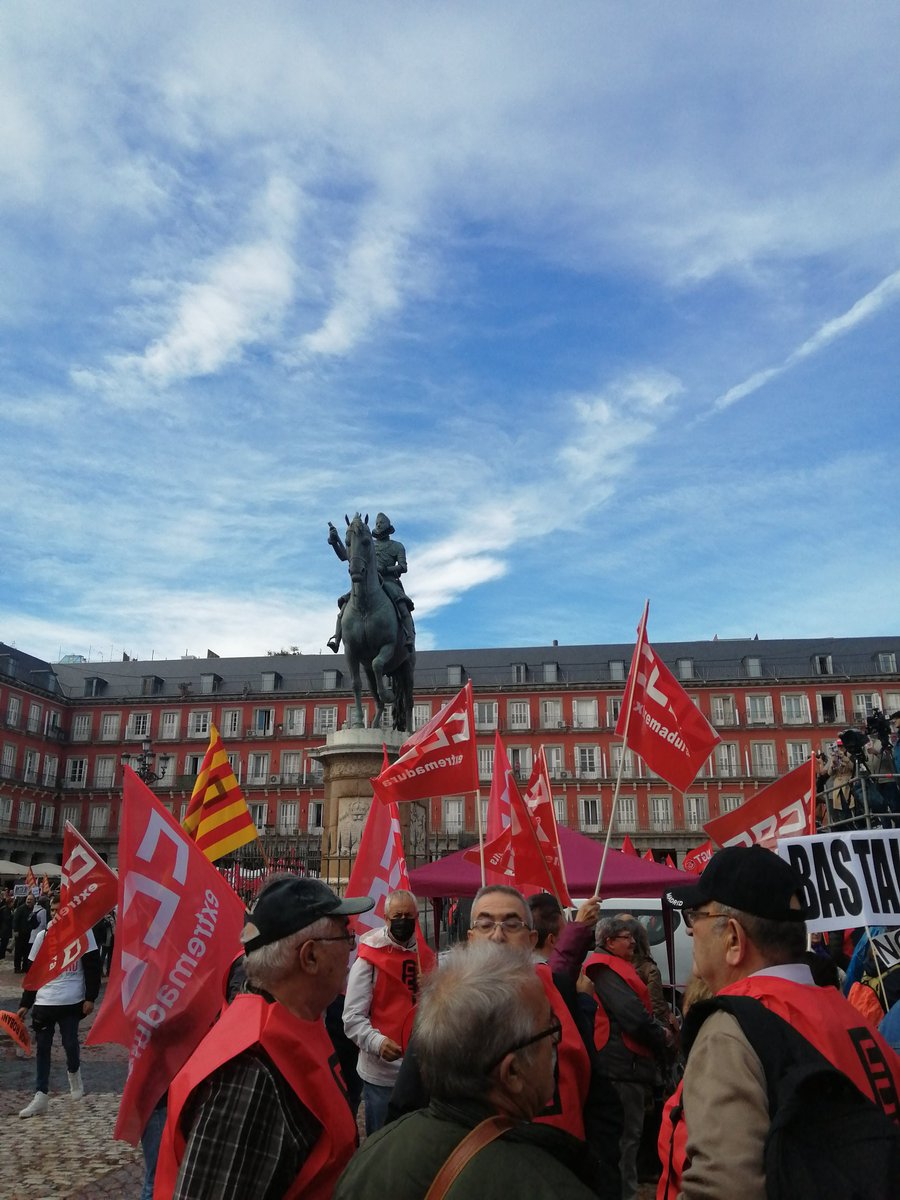 Salarios justos para dar dignidad. Aquí estamos