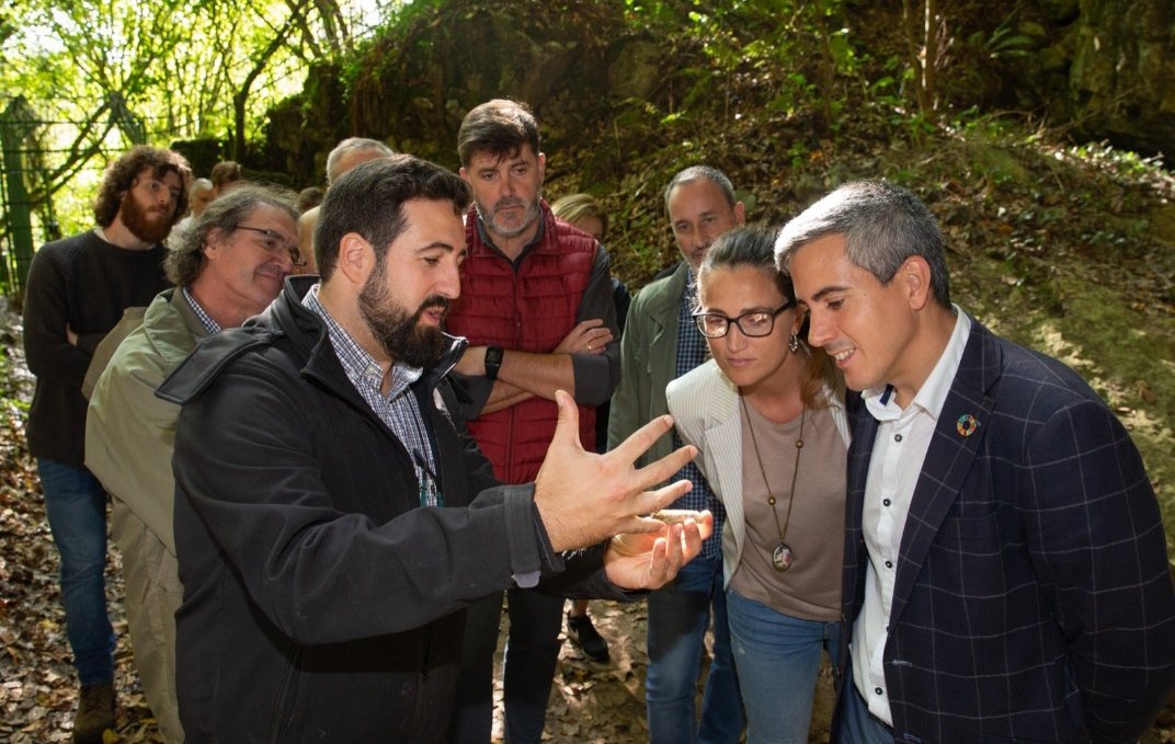 zetahv's tweet photo. La #Investigación será una de las líneas maestras del presupuesto de la DG Patrimonio Cultural y Memoria Hca. @Pablo_Zuloaga anuncia más de 250.000€ de inversión. 
#PGCAN2023 https://t.co/xRYKdrsHTm