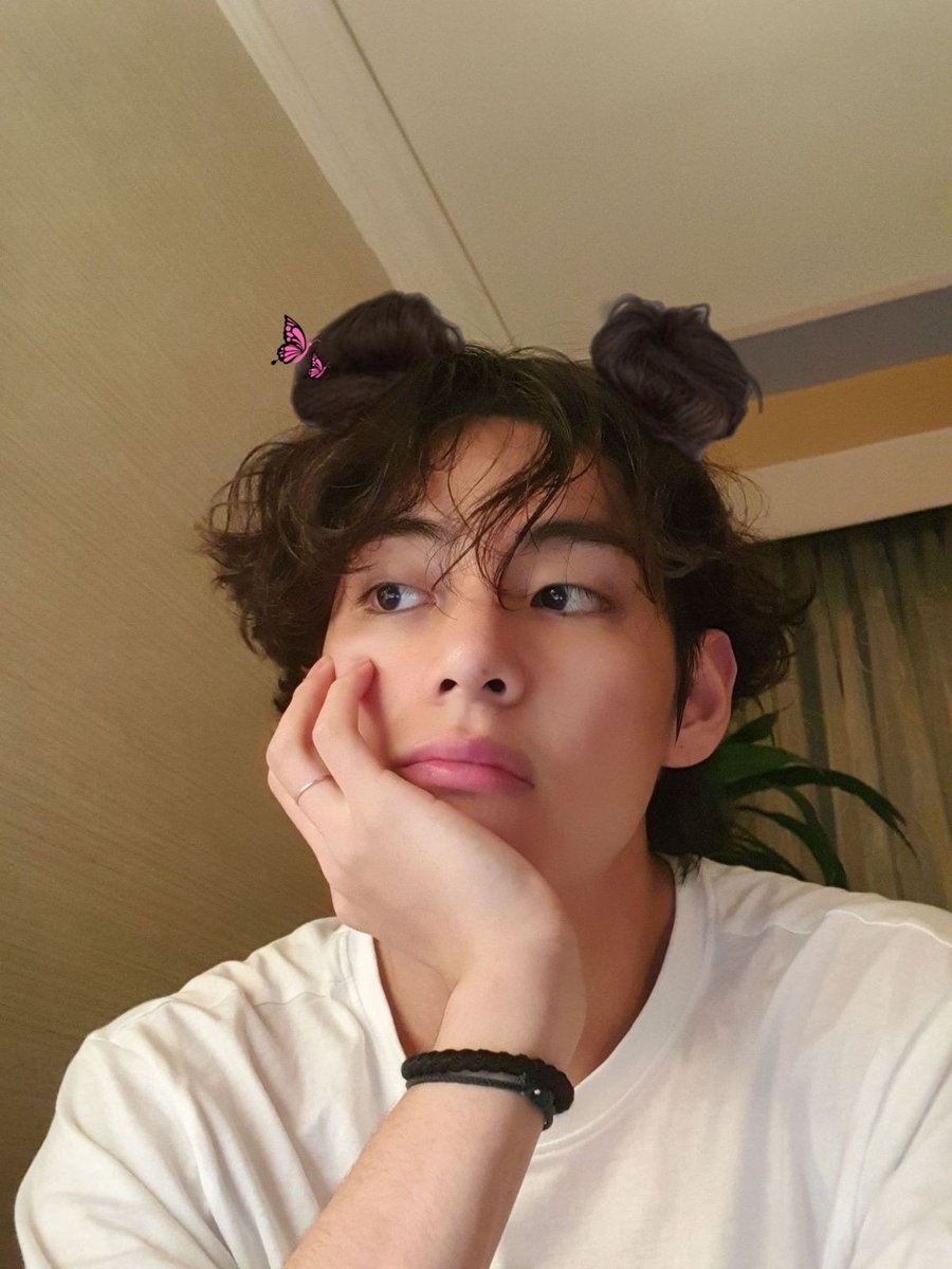 BTS_twt___KTHV's tweet photo. 좋은 저녁이에요............. https://t.co/mNKBiaiywG