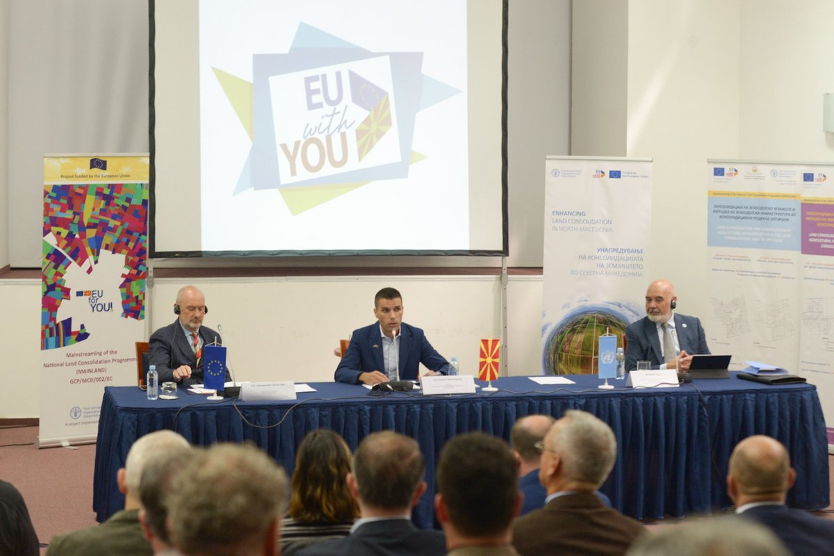 AmbassadorEU's tweet photo. The EU plays a leading role in land consolidation reform in 🇲🇰 in partnership with the FAO. The promotion of better land-use policies is at the heart of EU's Green Deal &amp; Farm to Fork strategy for ensuring healthy food, appropriate use of the forests &amp; restoration of ecosystems. https://t.co/jJFvrghW79