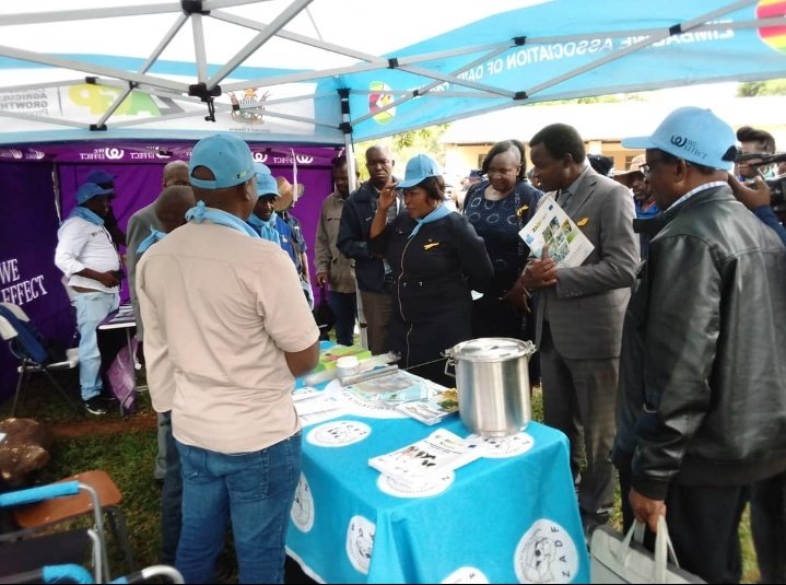 ZagpDairy's tweet photo. "We are seeing tangible results from #TranZDVC, and this project is one of the best under @ZAGPInfo, " @ChisvoMunhamo 
#MayfieldHambaHandover
#Chipinge
@euinzim @WeEffectSA @ZADF_Official @zfu_official @lucyMampofu @PortiaMakunde1 @DewahTapiwanas3 @MoLAFWRD_Zim @ https://t.co/mFPjHd6hls