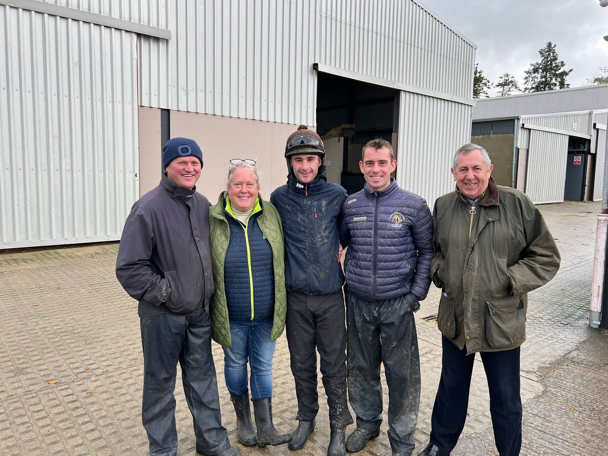 Ashwell Stable, LLC tweet media