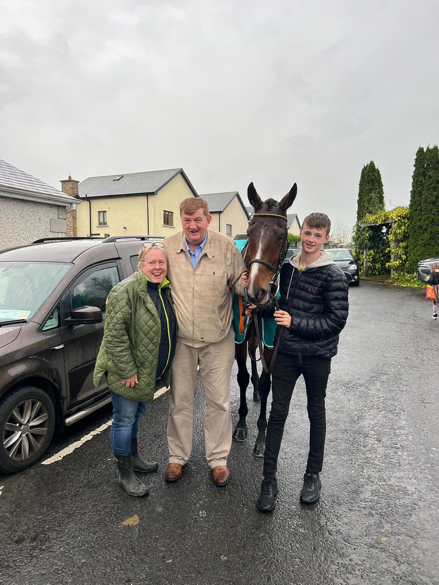 Ashwell Stable, LLC tweet media