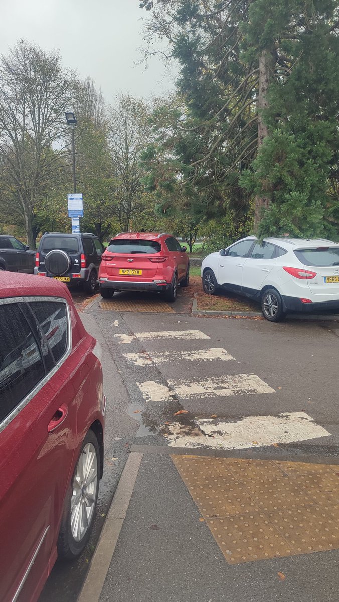 Hey <a href="/OUH_Estates/">OUH Estates</a> <a href="/BadlyParkedOx/">Badly Parked Oxford</a> another fine example of someone completly blocking access for wheelchairs, bikes and pedestrians!! 🤬

Can we have some enforcement please 
#yplac #badparking #Oxford