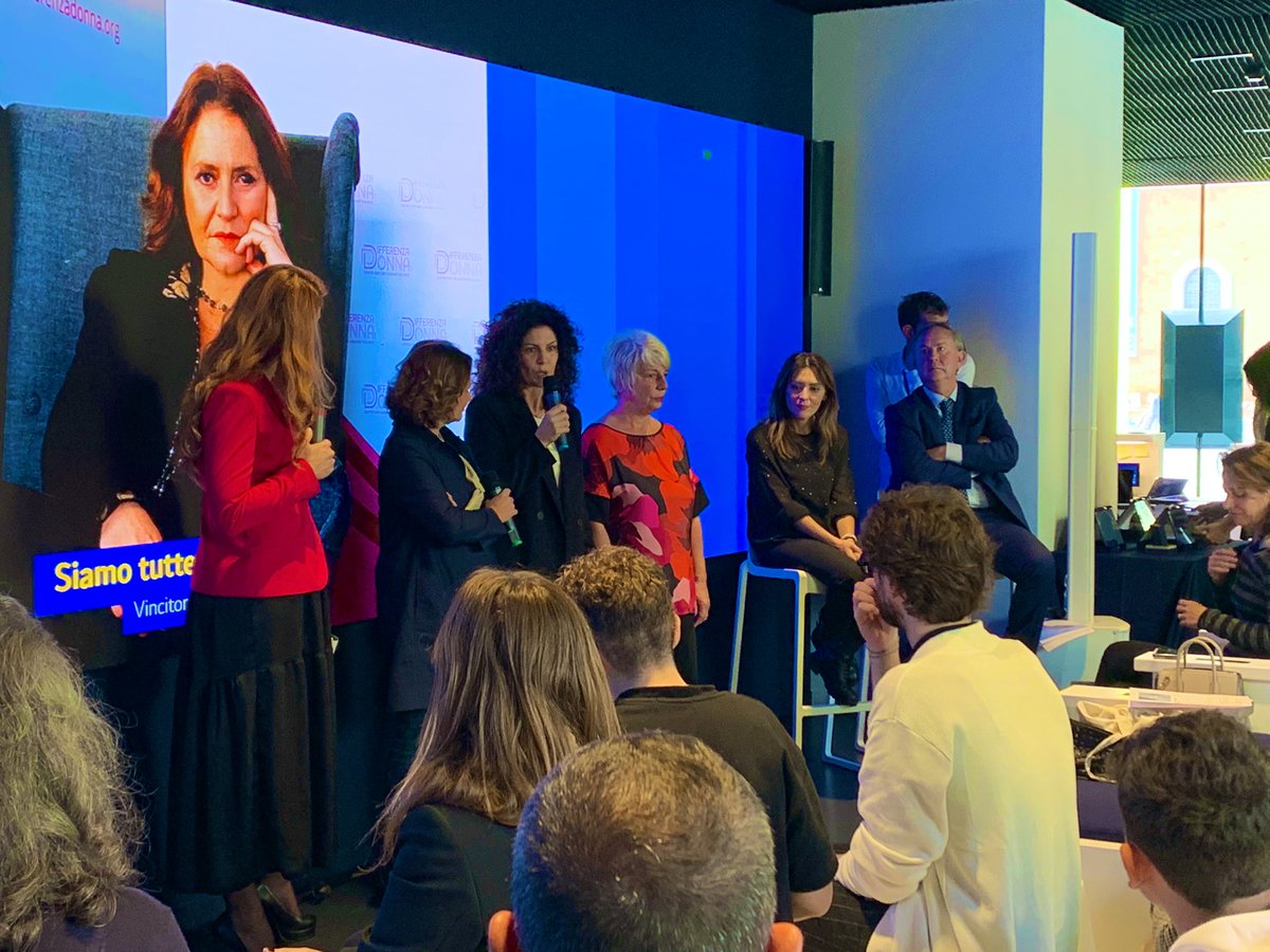 🏅🇪🇺🇮🇹 #siamotuttelaura Vincitore del Premio cittadino europeo 2022.

<a href="/DifferenzaDonna/">Differenza Donna</a> Laura Massaro Elisa Ercoli spiegano la lotta per i diritti delle donne, delle bambine e dei bambini contro il richiamo alla sindrome di alienazione parentale per negare la potestà genitoriale.