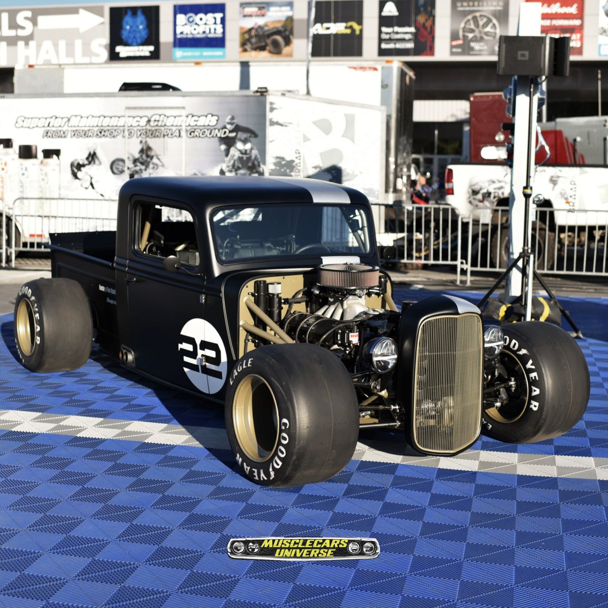 This one's total badass ! 💀💀🏁 #hotrod #streetrod #sema #semashow #sema2022 #restomod #hotrods