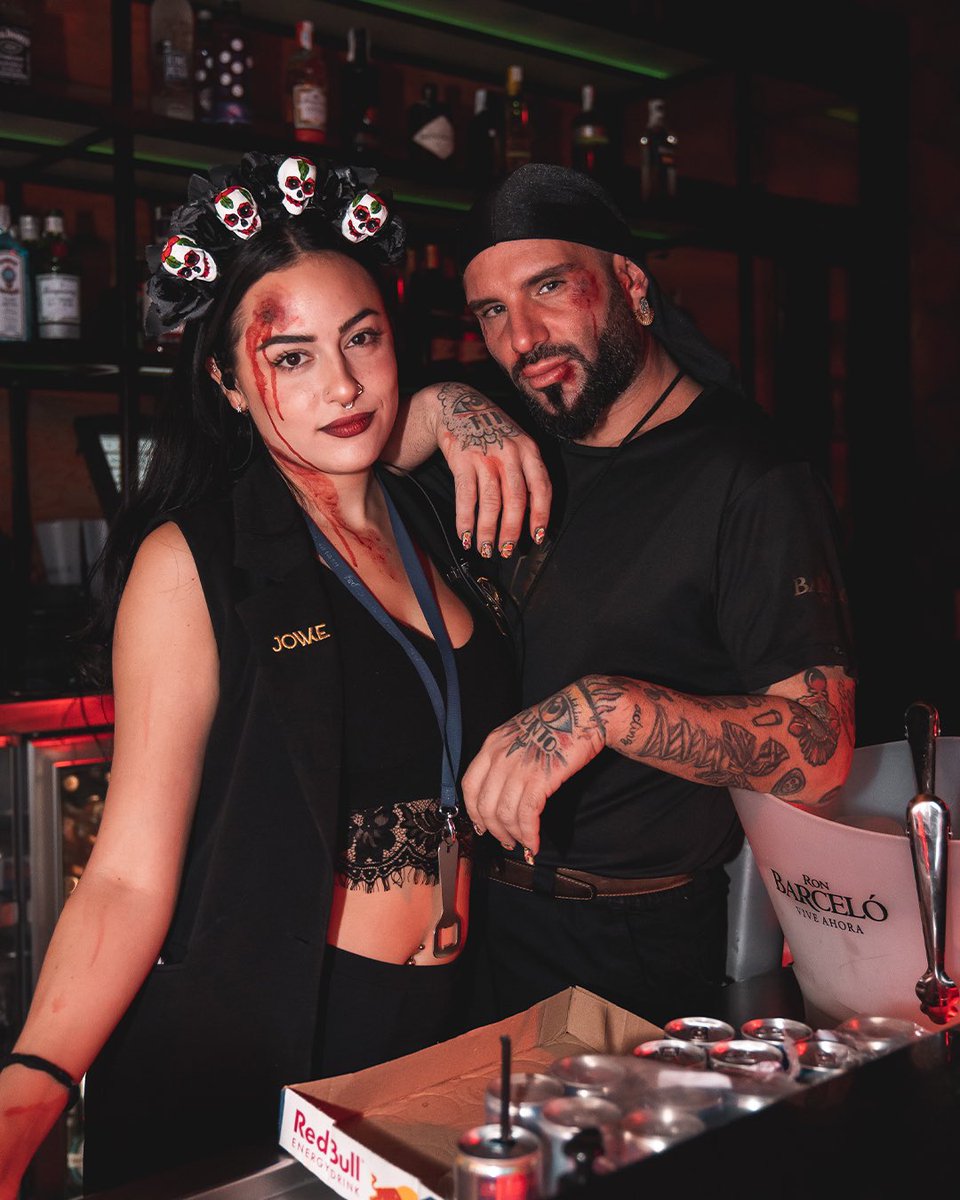 3 días extremadamente terroríficos, 3 días de HALLOWEEN, 3 días de JOWKE ☠️🩸🔪
 ¡Muchas gracias a todos! 🎃🙏