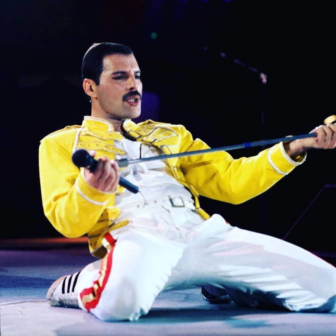 aqueenofmagic's tweet photo. Leyenda. #FreddieMercury https://t.co/2yqL4GKe7G