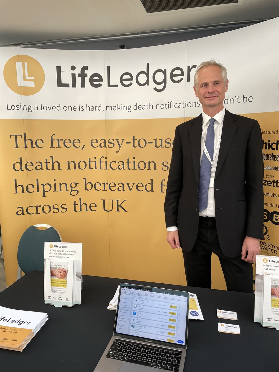 NAFD_UK's tweet photo. Fantastic to meet @LifeLedger1 at #NAFDAGM22 today https://t.co/XkJQORewhd