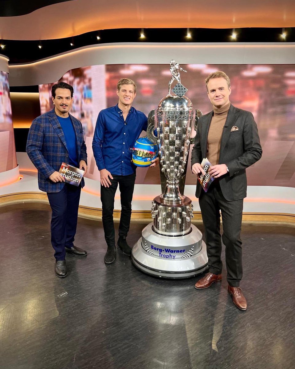 Great day so far visiting both @svt morgonstudion and @TV4 @Nyhetsmorgon together with the @BorgTrophy 🏆. Talking @IndyCar and the INDY 500 🤩. Thanks for having me! #ME8 #INDY500