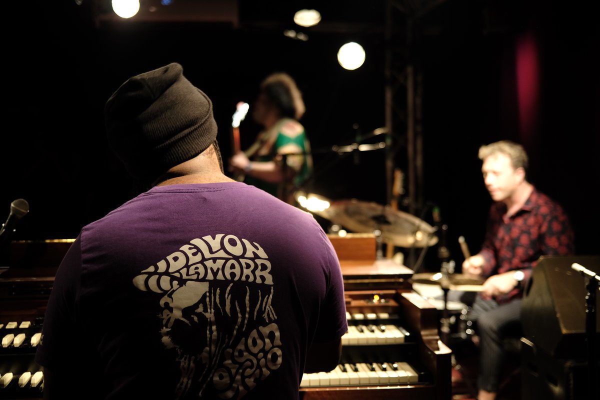 [live report] Delvon Lamarr Organ Trio à Paris 👉soulbag.fr/delvon-lamarr-… 🖊️ Julien D. 📷 J.C. Claye