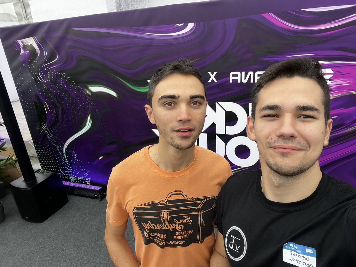 GeorgeRedTech's tweet photo. We're in Lisbon, if you would like to meet us and discuss sign language accesibility, look for @CupacMilan stupid orange shirt
#HackerHouseLisbon #hackerhouses https://t.co/Lf8gIIpLfN