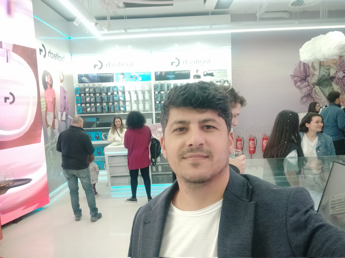 quixoticdik's tweet image. Hazırız #logitechAurora lansmanı