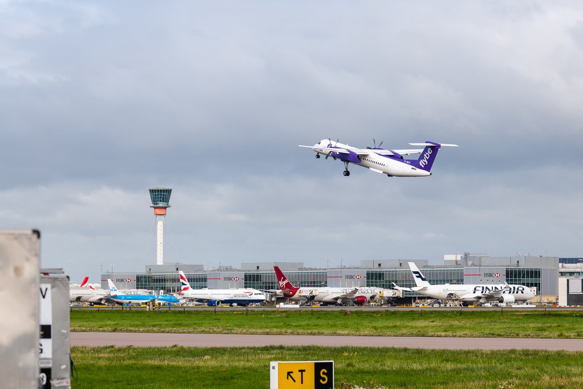 Heathrow Airport tweet media