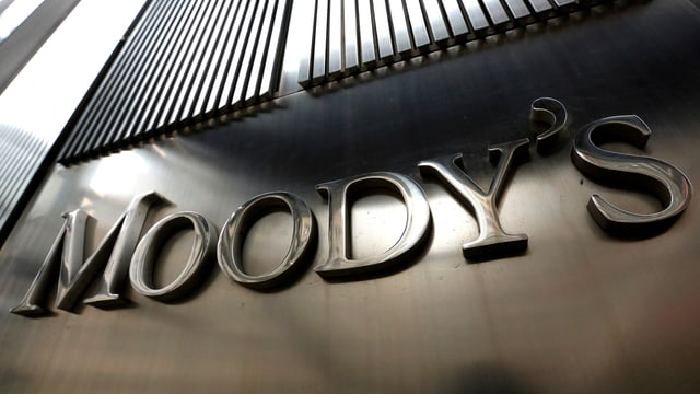 Dipe_1984's tweet photo. Wer es jetzt noch nicht kapiert.....Die "US" #Ratingagentur #Moody's senkt Ausblick für das deutsche #Bankensystem auf „negativ“ Man will und wohl auf allen Ebenen fertig machen. https://t.co/WVTvSoDTam