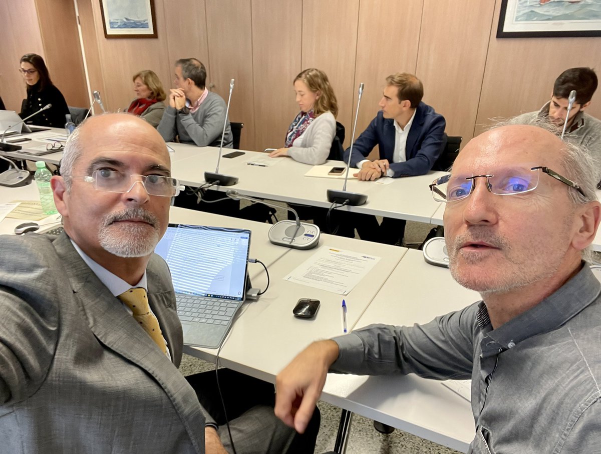 APROMAR_acui's tweet photo. Participamos hoy en @mapagob #SGP en la reunión de #JACUMAR #JACUCON. Solicitamos:
✏️ Aplicación del #FEMPA en CCAA de interior. 
✏️ Formación en acuicultura en FP en CCAA de interior. 
✏️ Revisión de los Protocolos de Vigilancia Ambiental para viveros flotantes en el mar. https://t.co/BuQEBIASdC