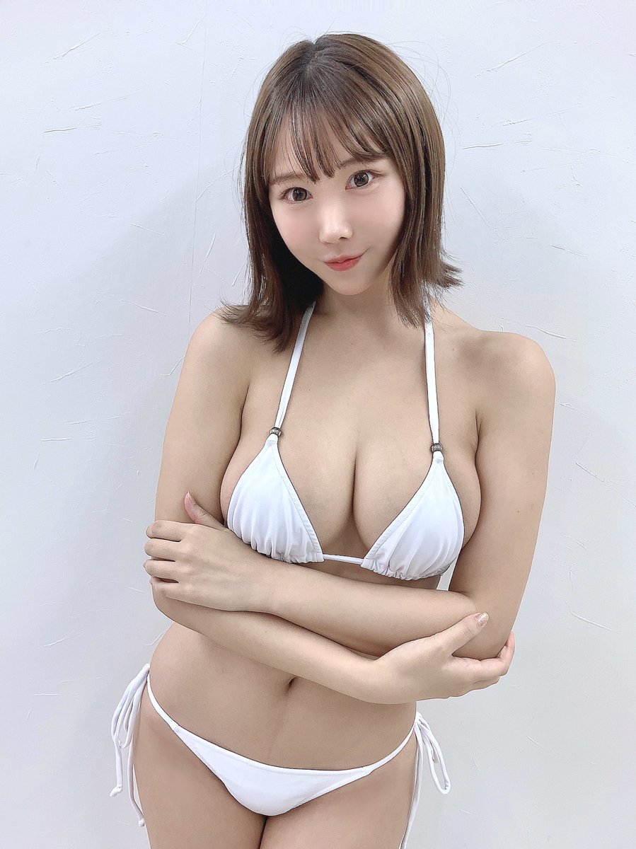 Asian Holes on Twitter: