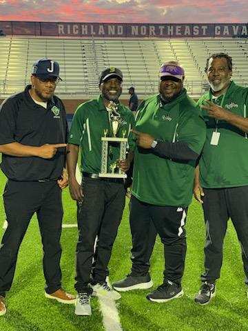 KMMPMPanthers's tweet photo. Congratulations #KMMPM Panthers! You did it again! 🗣️3rd consecutive year @RichlandTwo Middle School Football Champions! 🏆(Final Score: 21-0) #Premier job coaches, players, cheerleaders, and supporters! #threepeat #GoPanthers https://t.co/WPnIHnsocJ