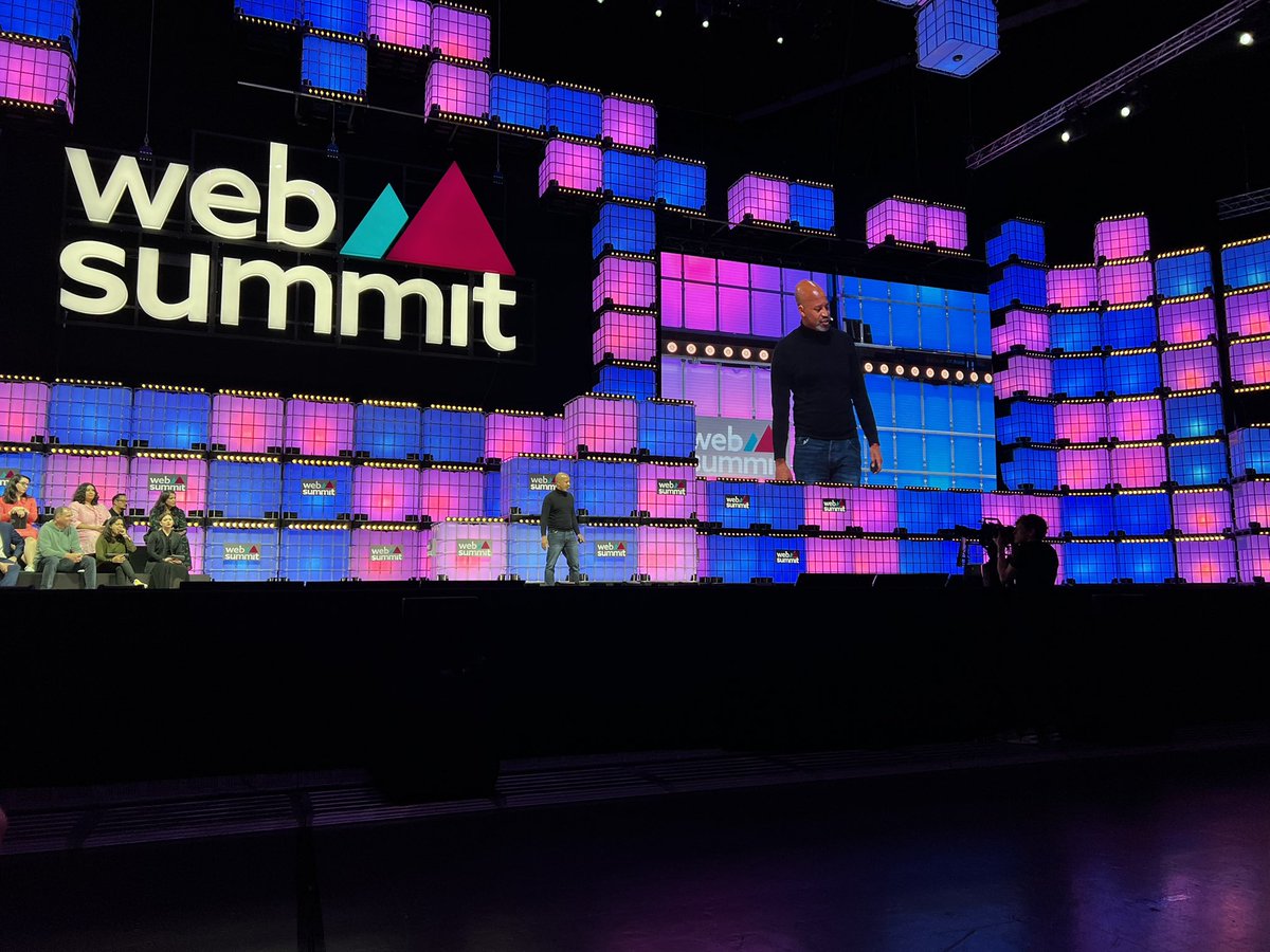 AmelieArras's tweet photo. Incredible pitch by @getmoojo 

#WebSummit2022 https://t.co/Uq0FL0k6JL
