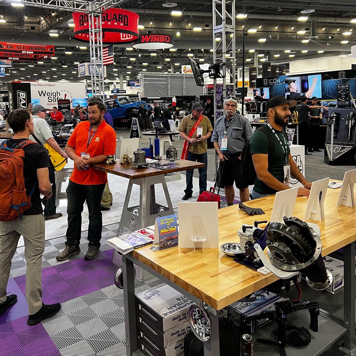 YukonGearAxle's tweet photo. Day 3! Stop by booth #57169 and get some tools in your hands. Master Installer Training will be available all week! ⠀⠀
#yukongearandaxle #masterinstaller #gears #sema #semashow @SEMASHOW https://t.co/1YlF7bjHrQ