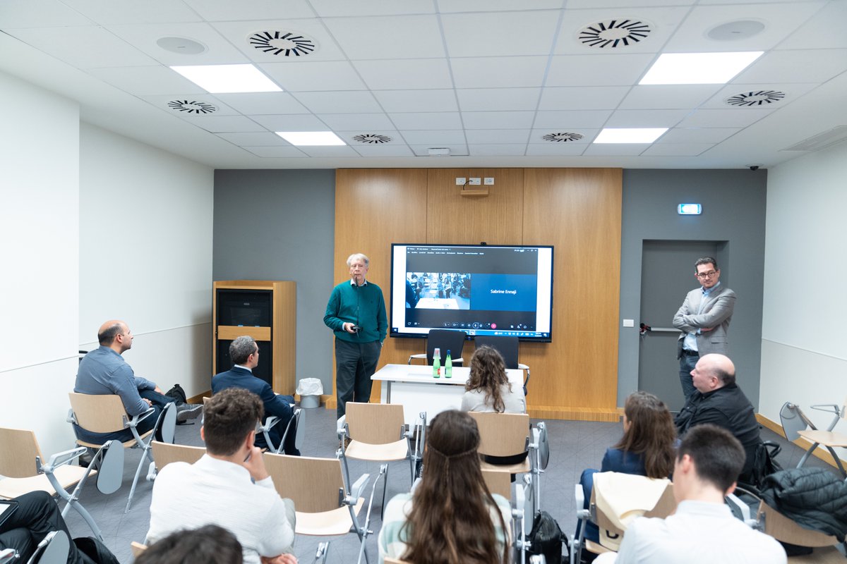 UniLUISS's tweet photo. Oggi si è tenuto l'incontro tra gli studenti e i docenti della 1°edizione del PhD in Cybersecurity in partnership con la @SapienzaRoma. Il dottorato si propone di formare ricercatori capaci di operare sia nell’ambito accademico, sia nell’ambito di istituzioni pubbliche e private. https://t.co/RJi7RAGJco