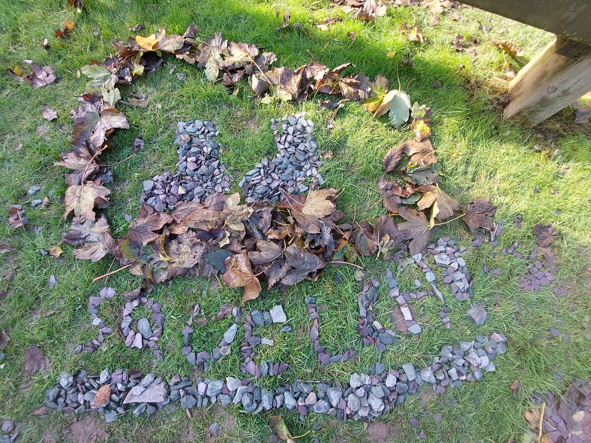 Year 5 took a mindful walk around our outdoor areas today, focusing on sounds. We then created some transient art, using onomatopoeia, around the sounds we are most grateful for 🍃 #OutdoorClassroomDay